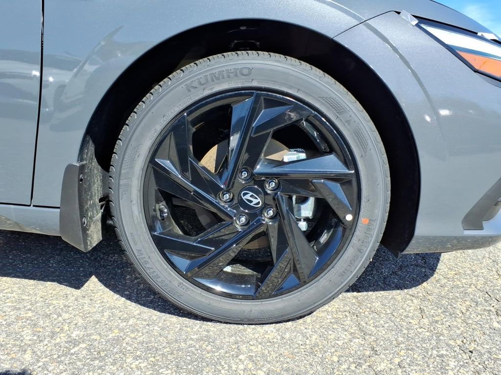New 2026 Hyundai Elantra Sport image 9