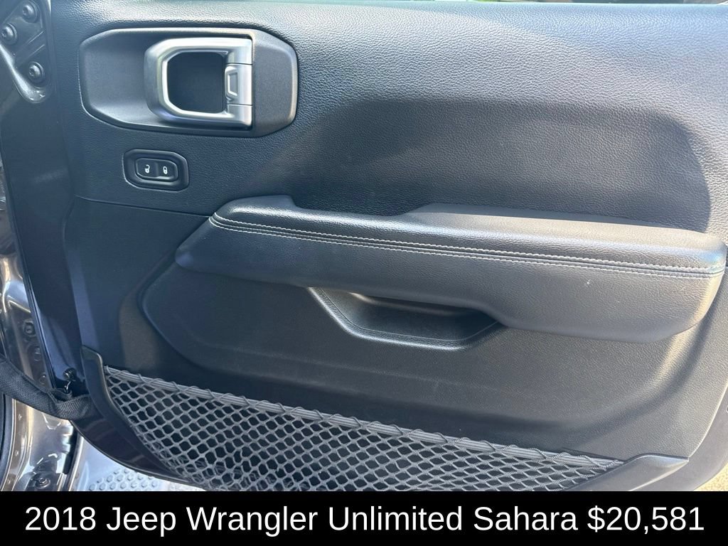 Used 2018 Jeep Wrangler Unlimited Sahara AWD/4WD image 17