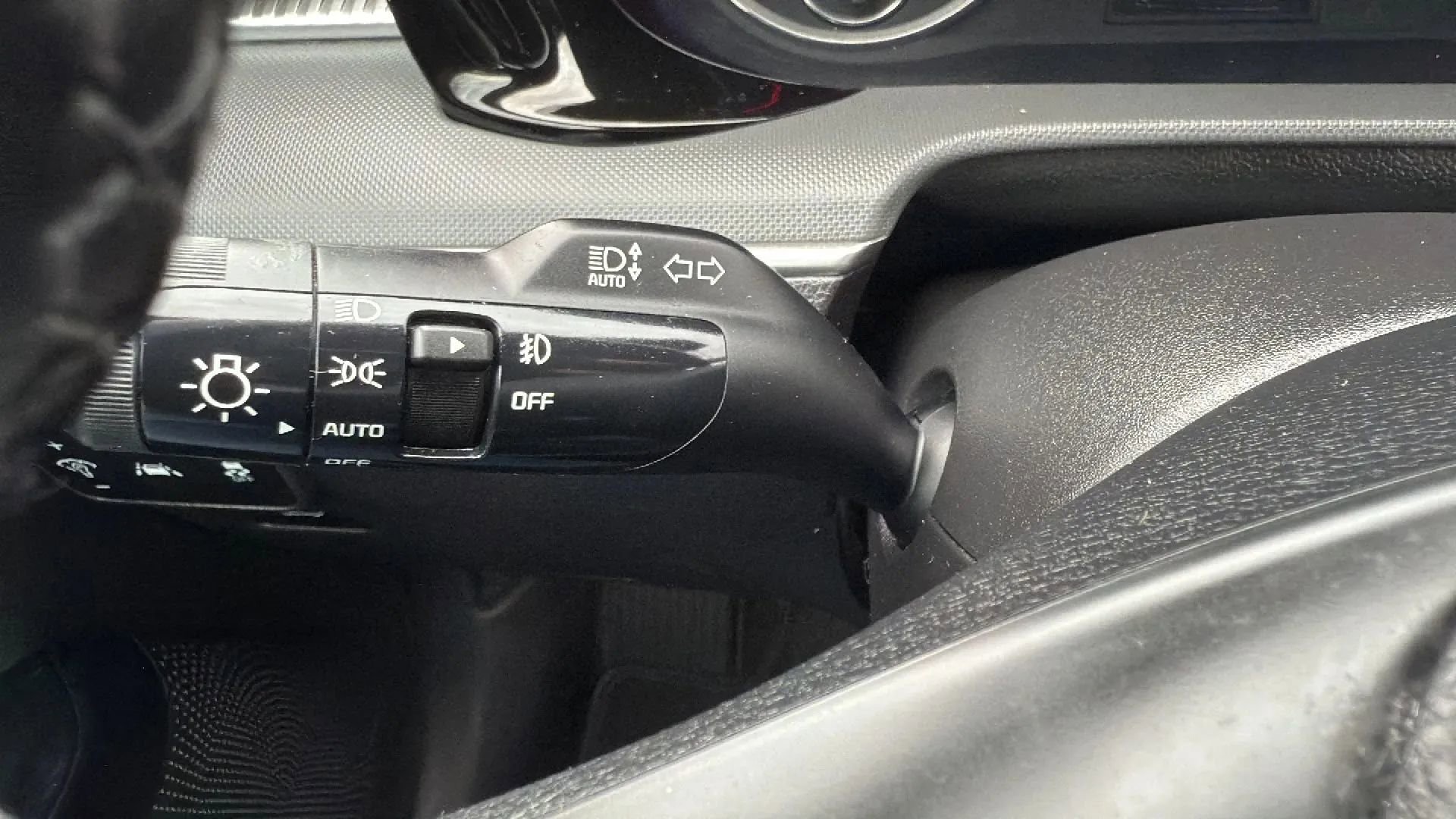 Used 2022 Kia K5 GT-Line FWD image 14