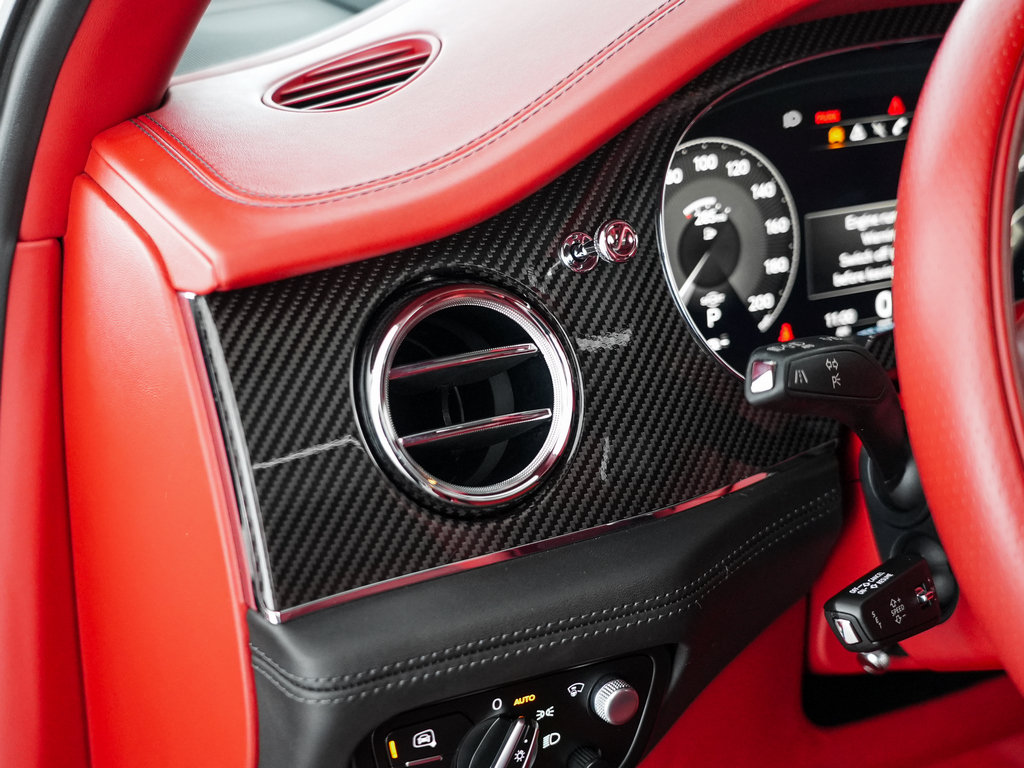 Used 2022 Bentley Bentayga AWD/4WD image 19