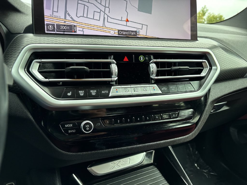 Used 2024 BMW X3 xDrive30i w/ Premium Package AWD/4WD image 17