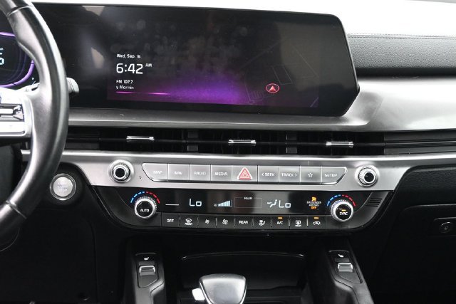 Used 2025 Kia Telluride S FWD image 14