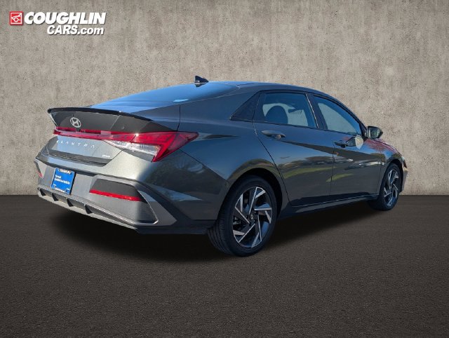 Certified 2025 Hyundai Elantra SEL FWD image 7
