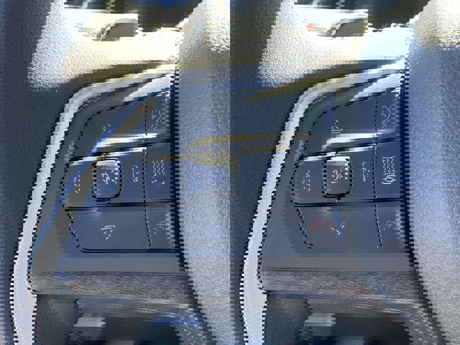 New 2025 Jeep Grand Cherokee Limited w/ Black Appearance Package image 15