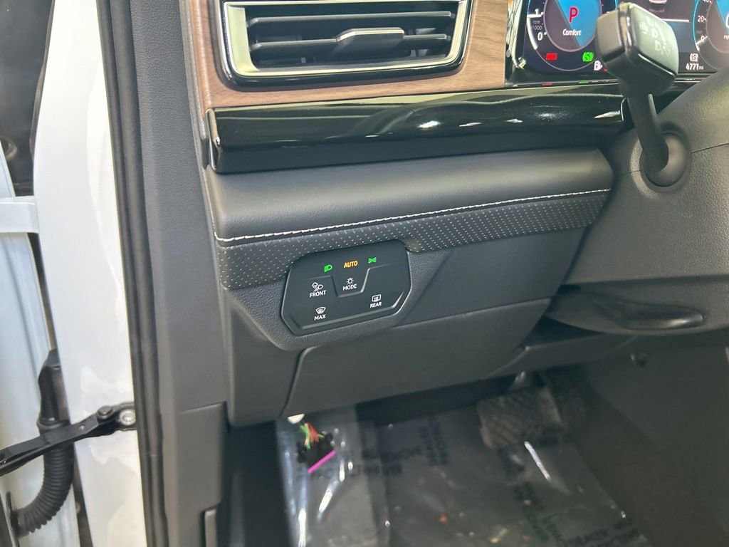 Used 2026 Volkswagen Atlas SE FWD image 46