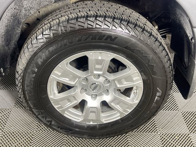 Used 2018 Nissan Titan SV w/ SV Convenience Package AWD/4WD image 32