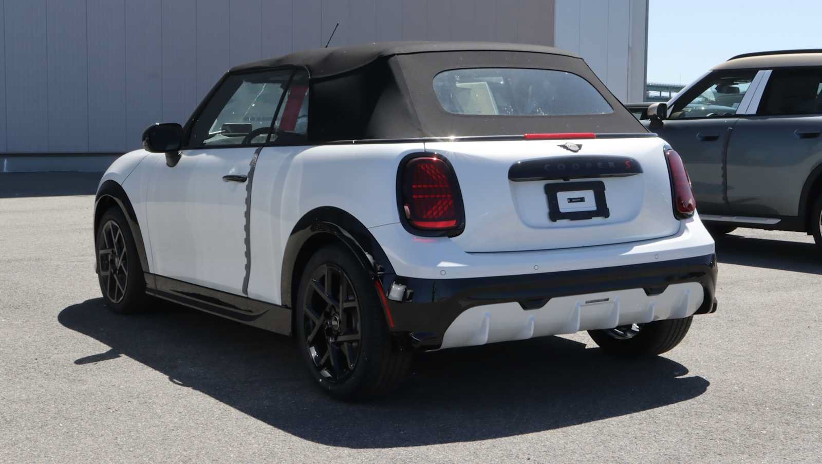 New 2026 MINI Cooper S FWD image 3