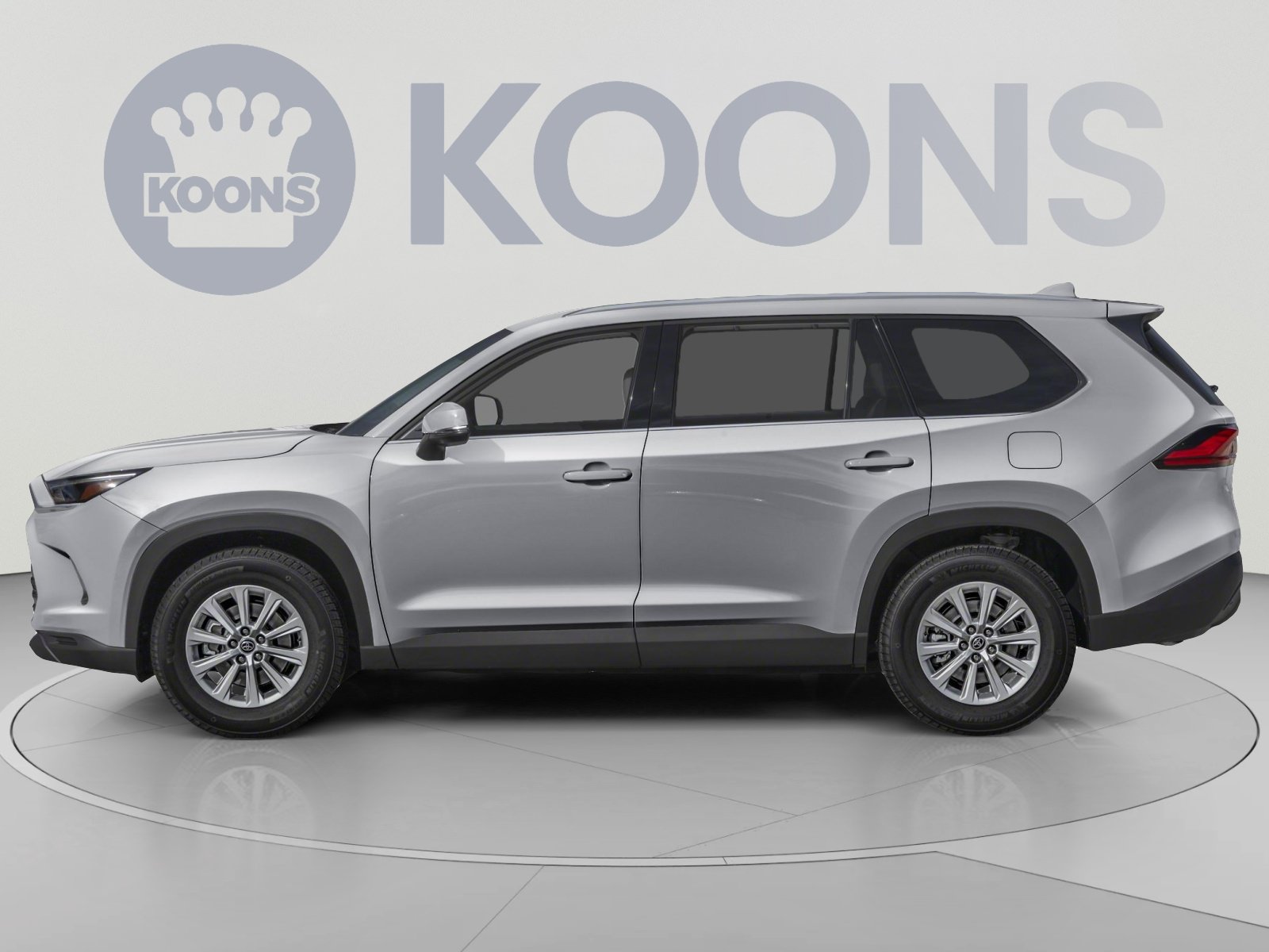 Used 2025 Toyota Grand Highlander AWD image 4