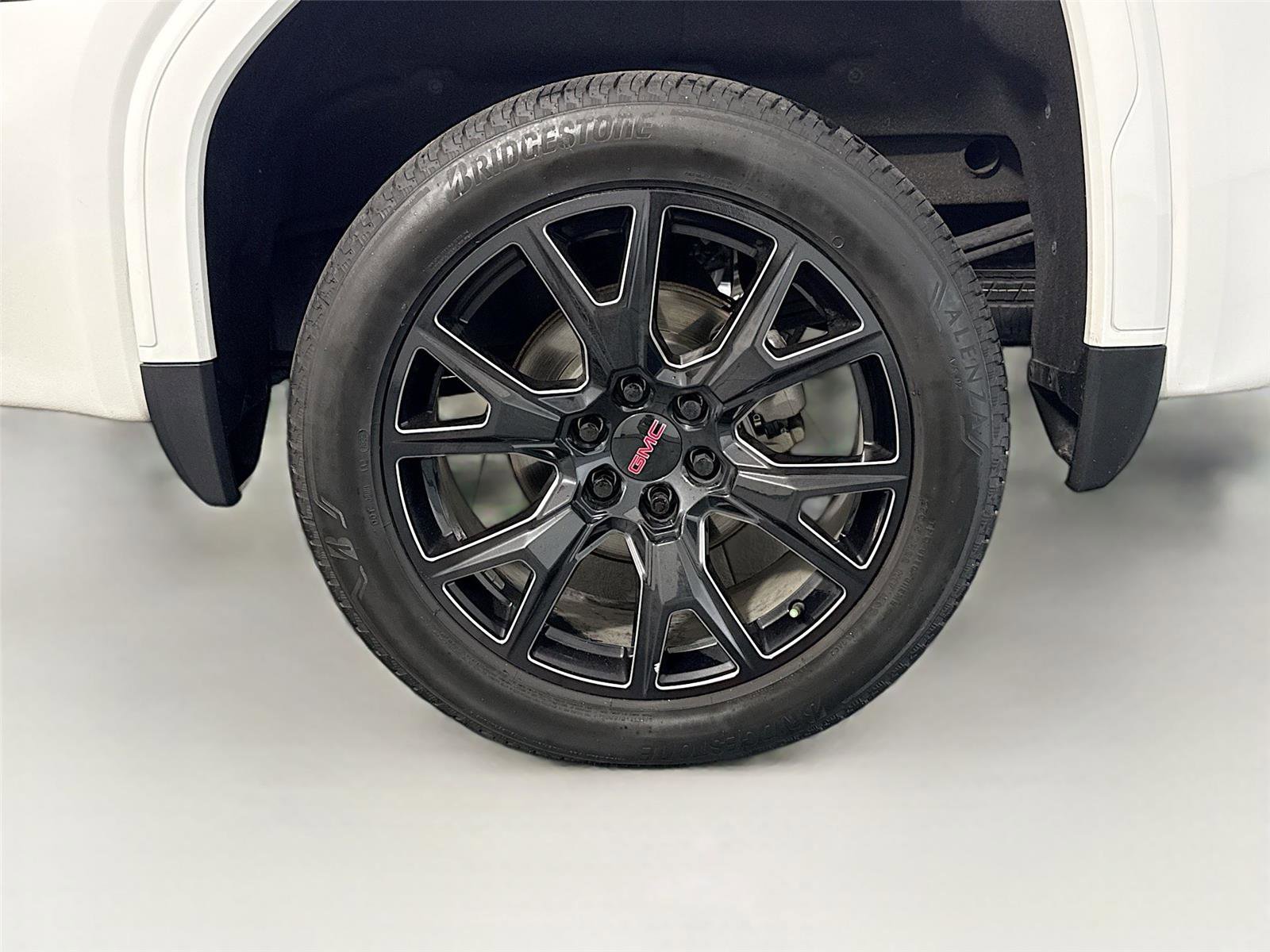 Used 2020 GMC Sierra 1500 SLT w/ Driver Alert Package II AWD/4WD image 32