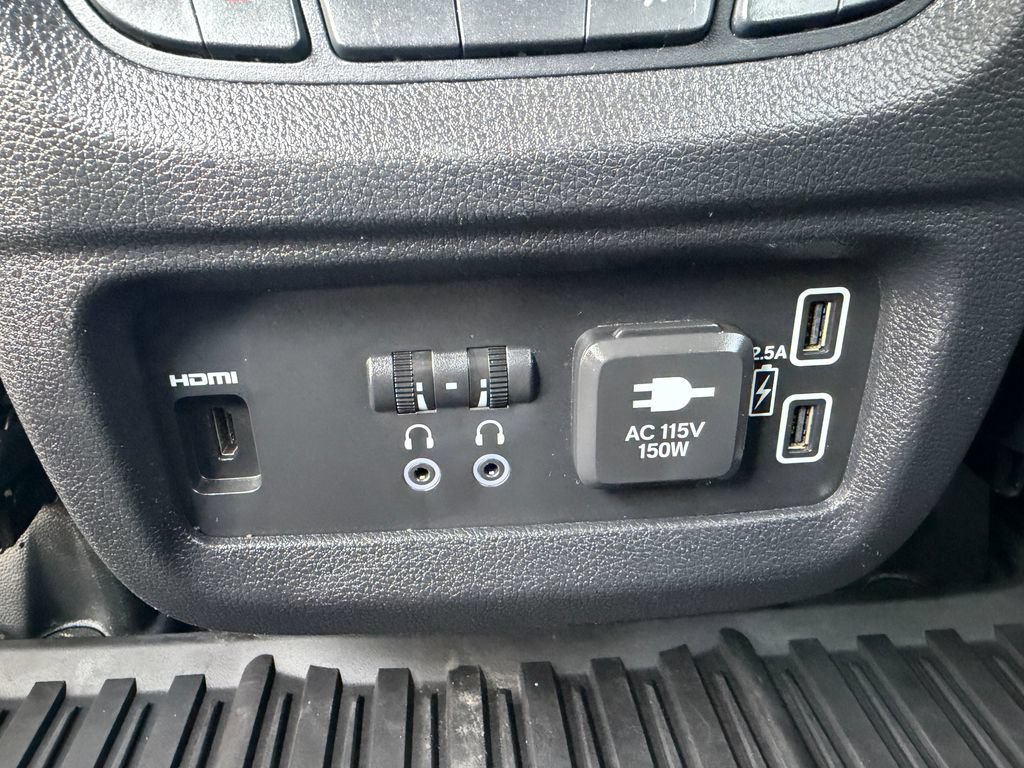 Used 2019 Honda Pilot Touring image 19