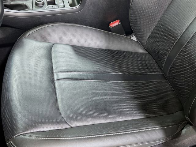 Used 2024 Kia Sorento S image 19