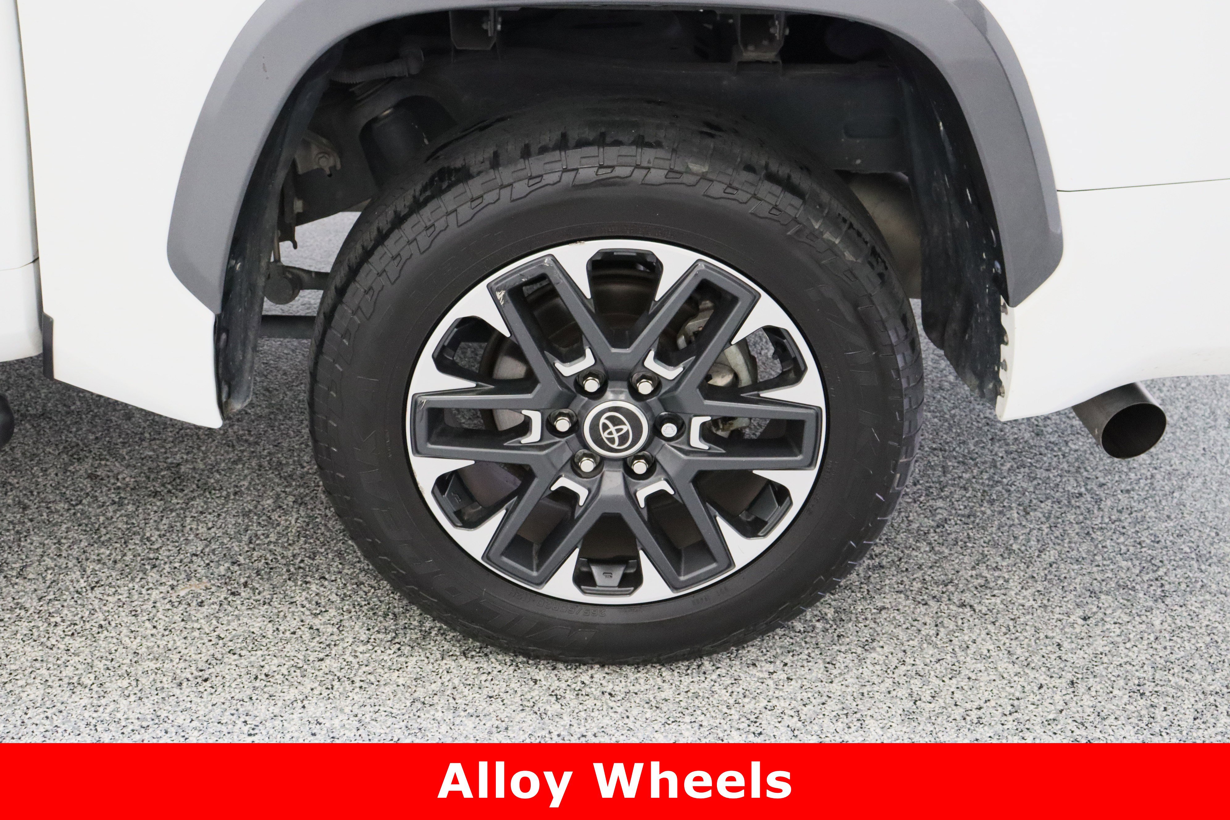 Used 2023 Toyota Tundra Limited w/ Power Package image 10