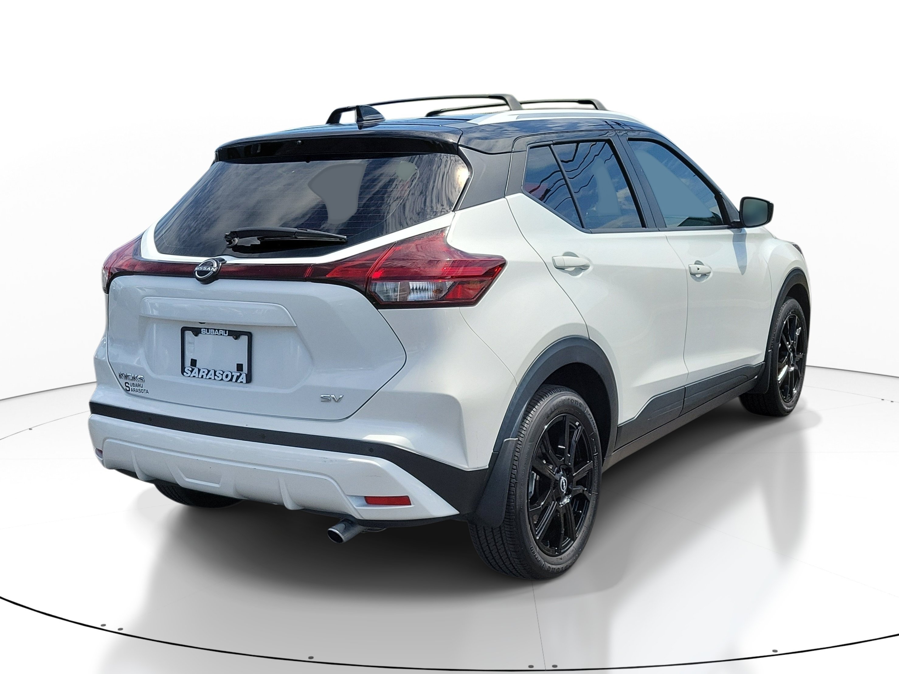 Used 2024 Nissan Kicks SV w/ Exterior Package FWD image 6