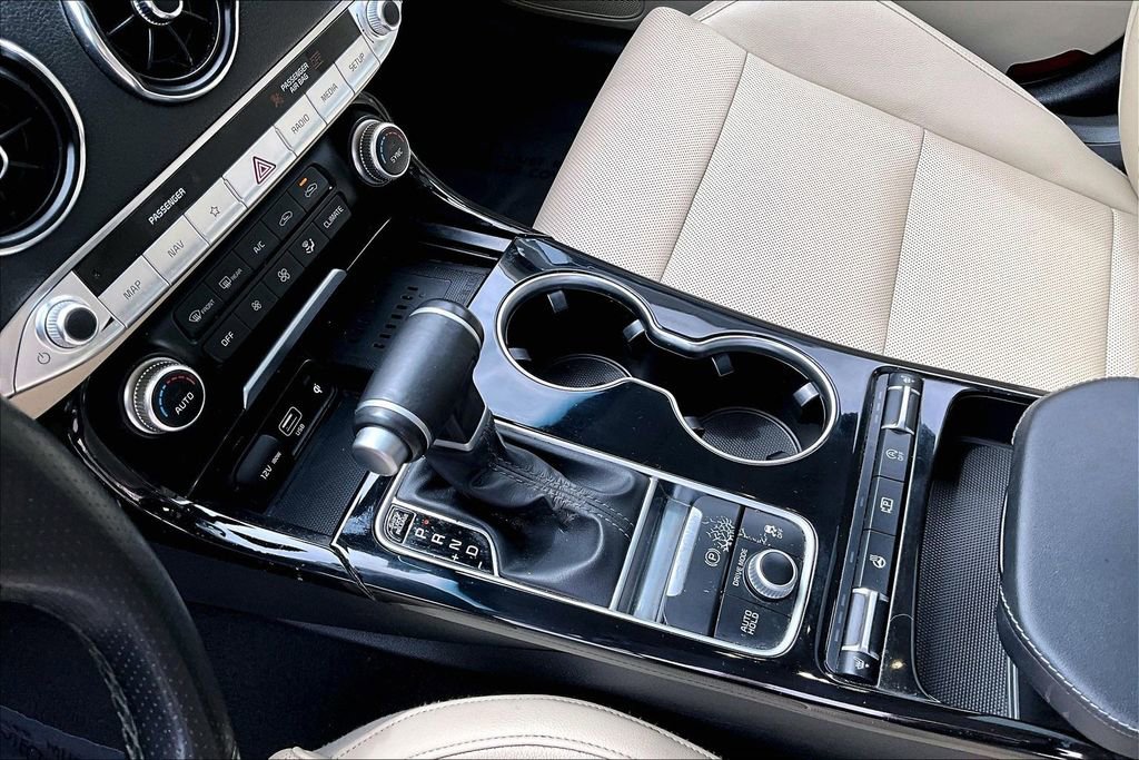 Used 2022 Kia Stinger GT-Line w/ Sun & Sound Package AWD/4WD image 18