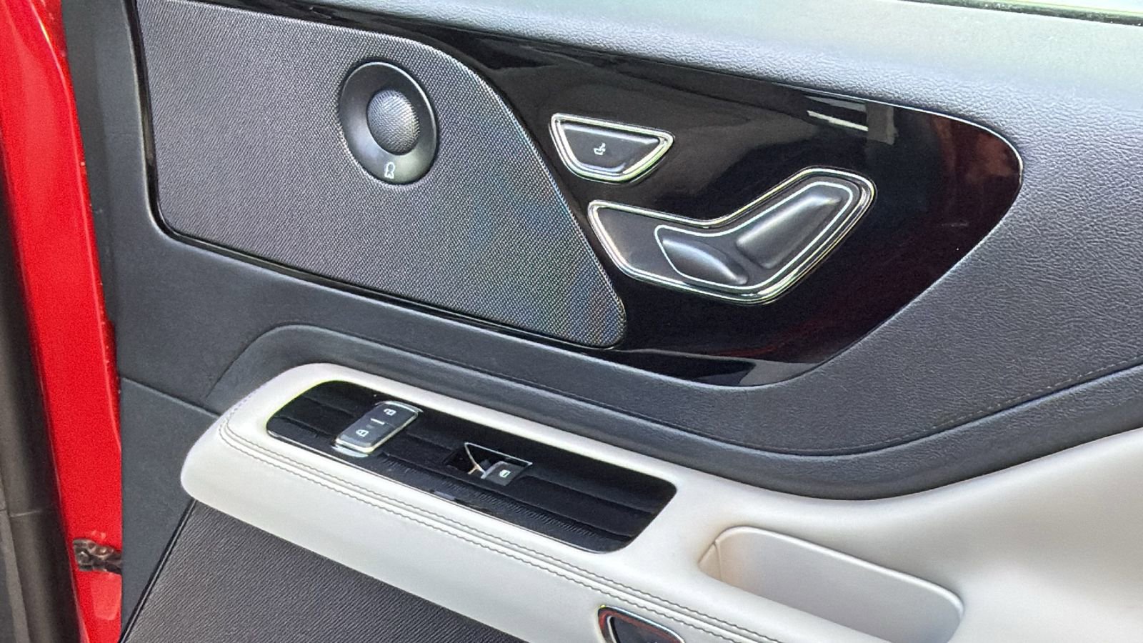 New 2026 Lincoln Aviator Reserve image 7