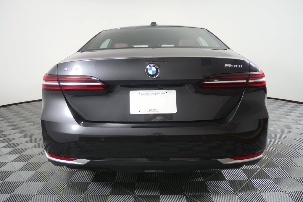Certified 2026 BMW 530i xDrive AWD/4WD image 5