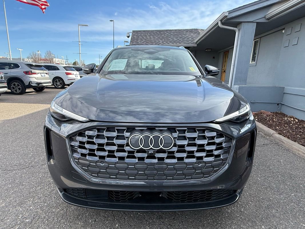 Used 2025 Audi Q5 Premium Plus w/ Premium Plus image 2