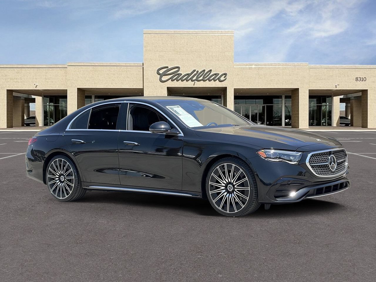 Used 2026 Mercedes-Benz E 350 4MATIC Sedan image 3