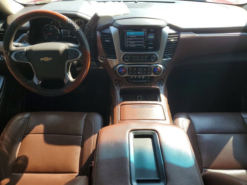 Used 2015 Chevrolet Suburban LTZ RWD image 19