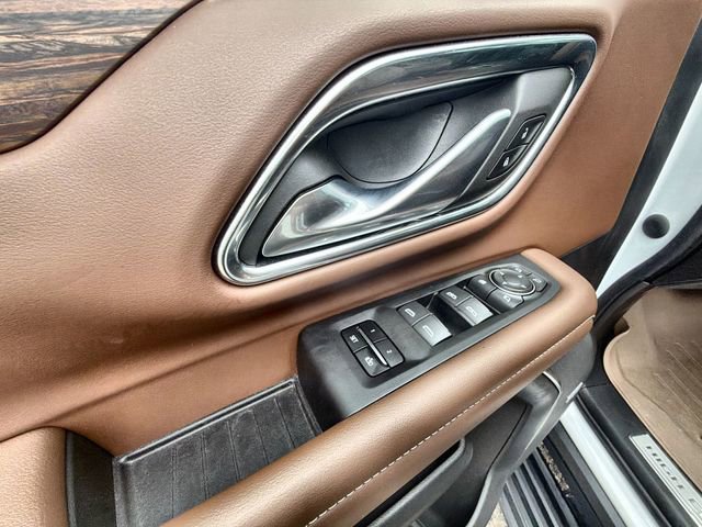 Certified 2023 Chevrolet Suburban High Country image 22