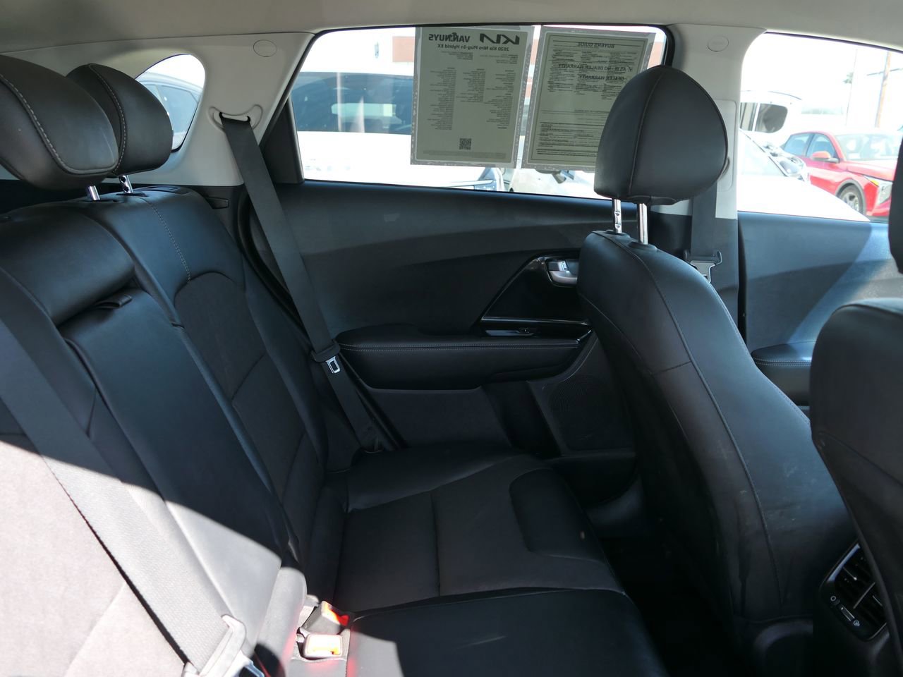 Used 2020 Kia Niro EX image 25