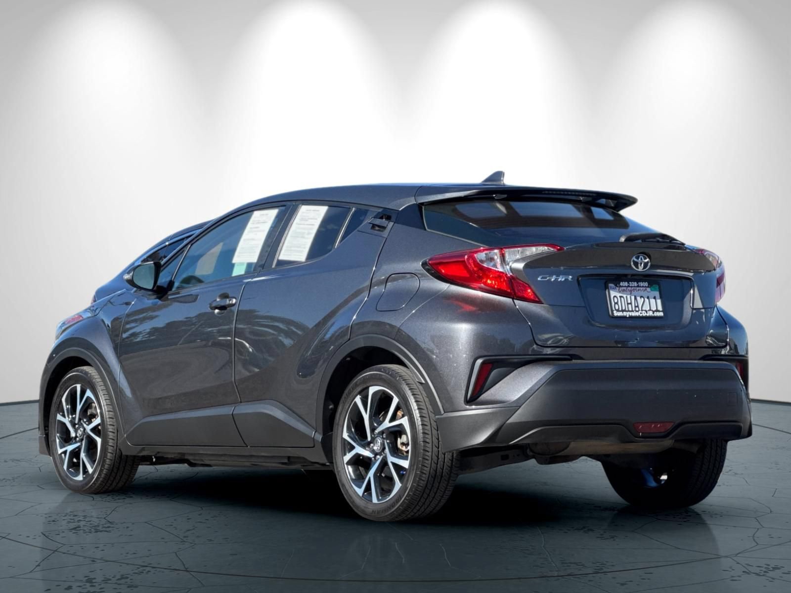 Used 2018 Toyota C-HR XLE FWD image 6