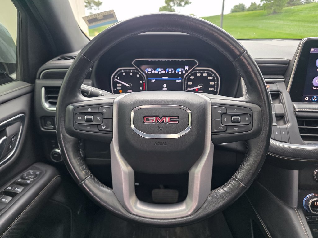 Used 2021 GMC Yukon SLT w/ SLT Premium Package AWD/4WD image 11