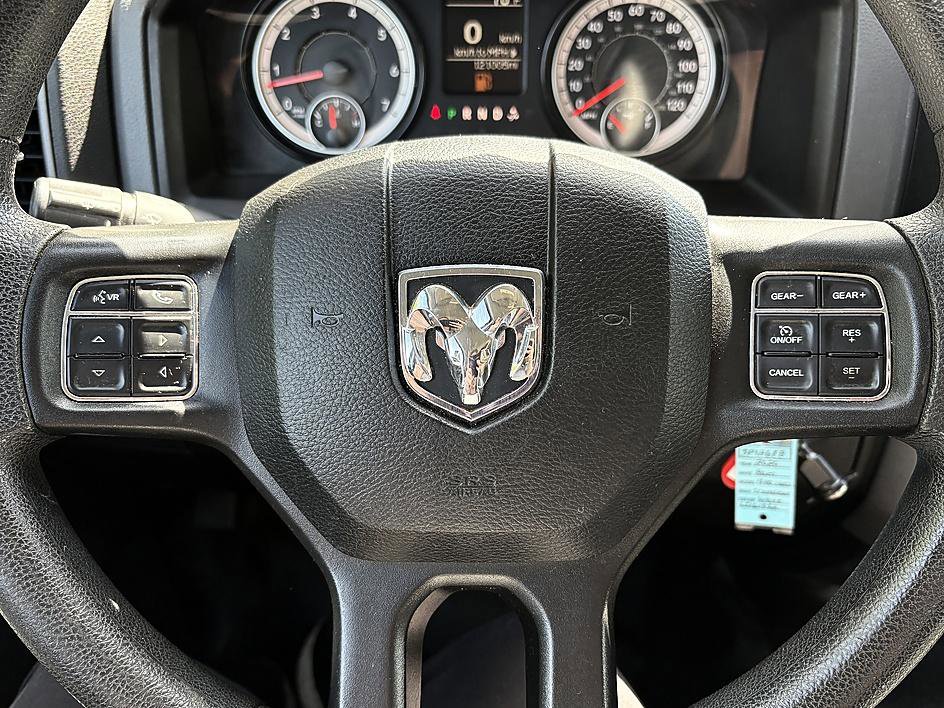 Used 2020 RAM 1500 Tradesman w/ Chrome Appearance Group RWD image 18