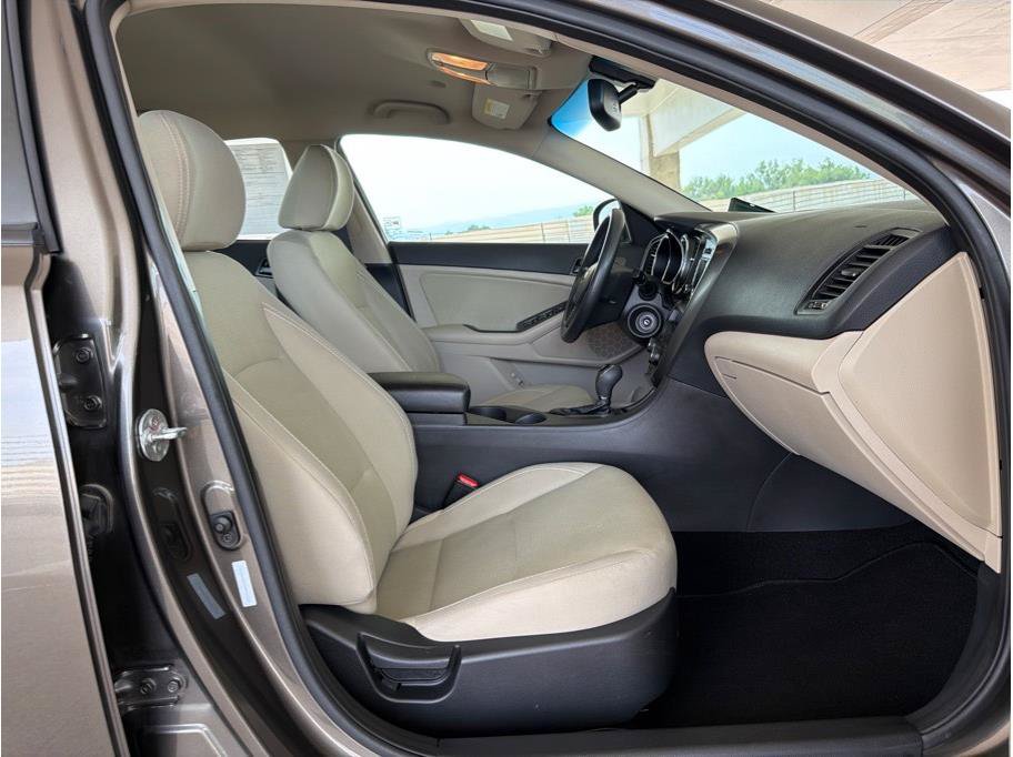Used 2013 Kia Optima LX w/ Convenience Plus Pkg FWD image 14