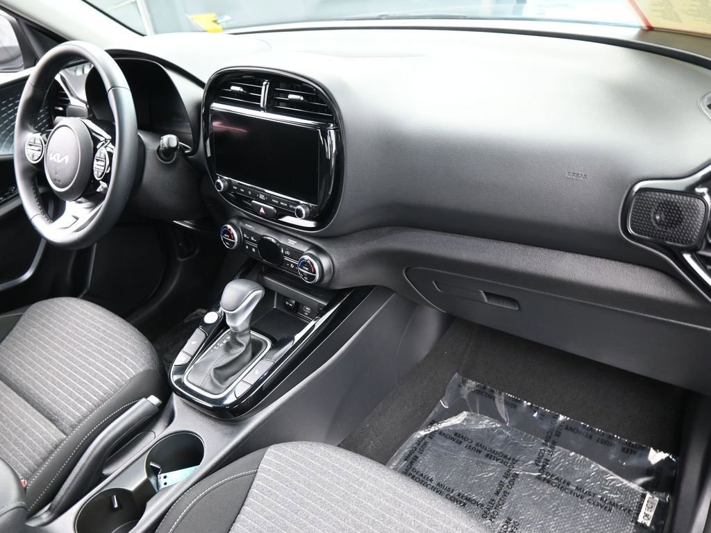 Used 2023 Kia Soul EX image 42