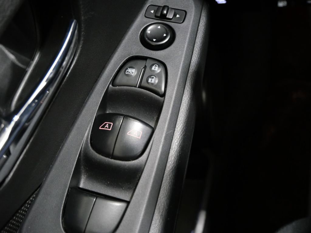 Used 2023 Nissan Kicks SV w/ Interior Electronics Package image 13