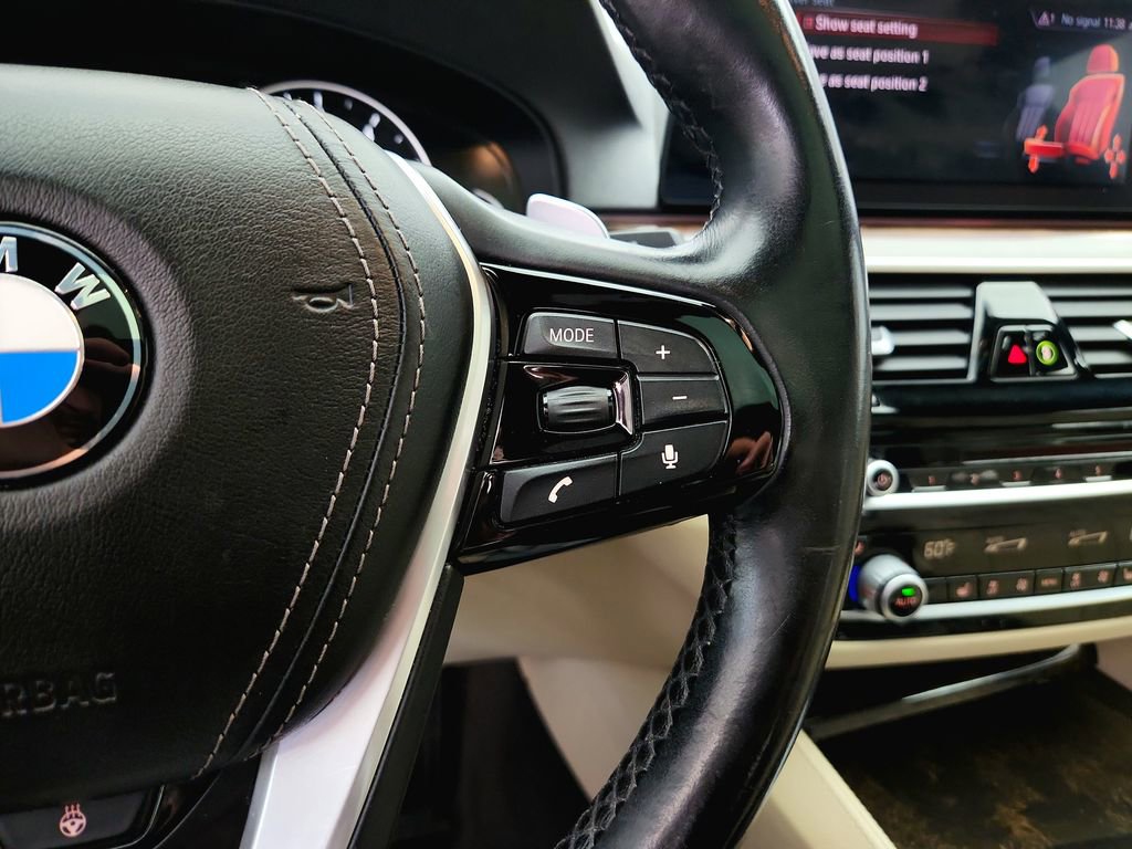 Used 2019 BMW 530i xDrive AWD/4WD image 24