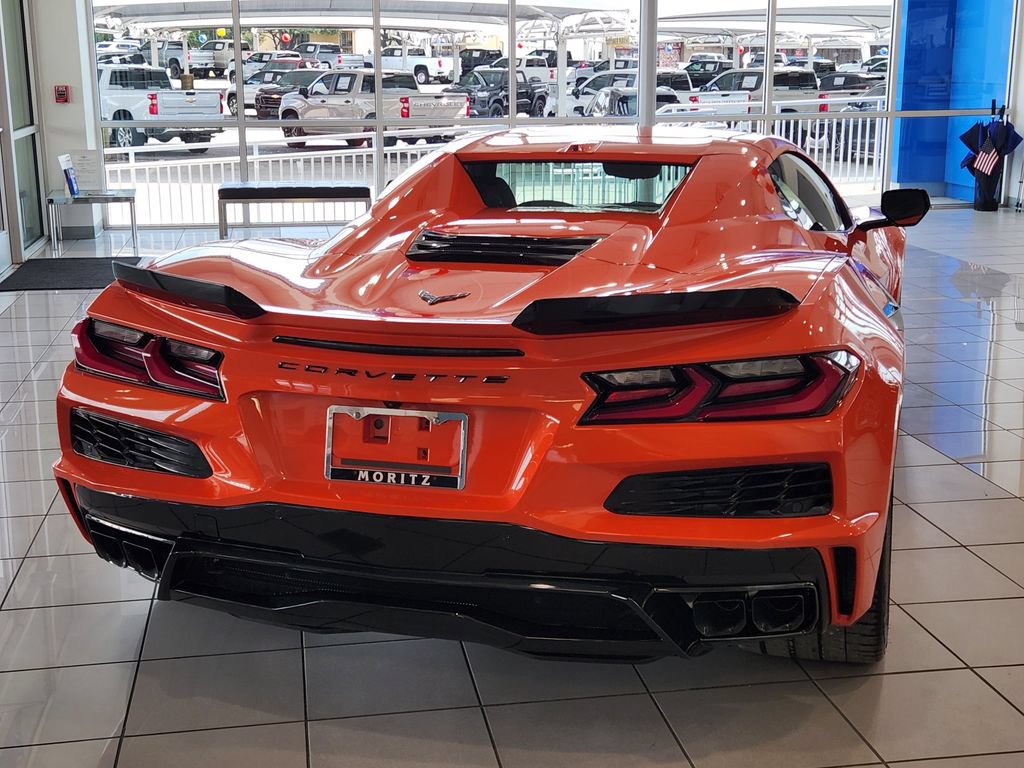 New 2027 Chevrolet Corvette Grand Sport w/ Z52 Sport Performance Package RWD image 3