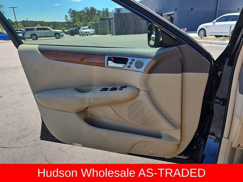 Used 2005 Lexus ES 330 image 27