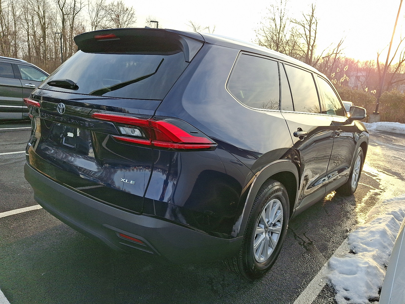 Certified 2024 Toyota Grand Highlander XLE image 4