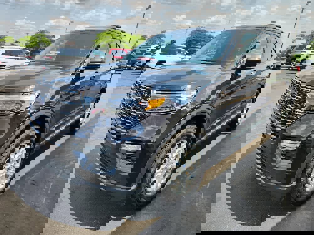 Used 2022 Ford Explorer XLT image 7