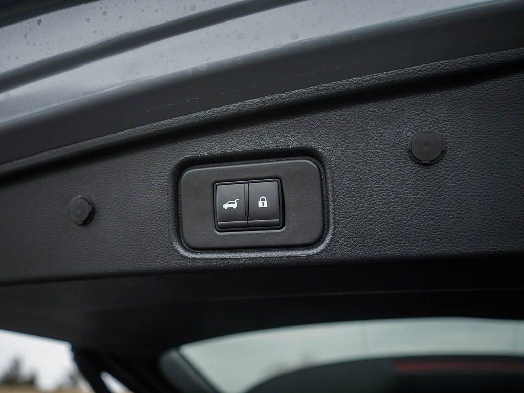 New 2026 Nissan Pathfinder Platinum AWD/4WD image 9