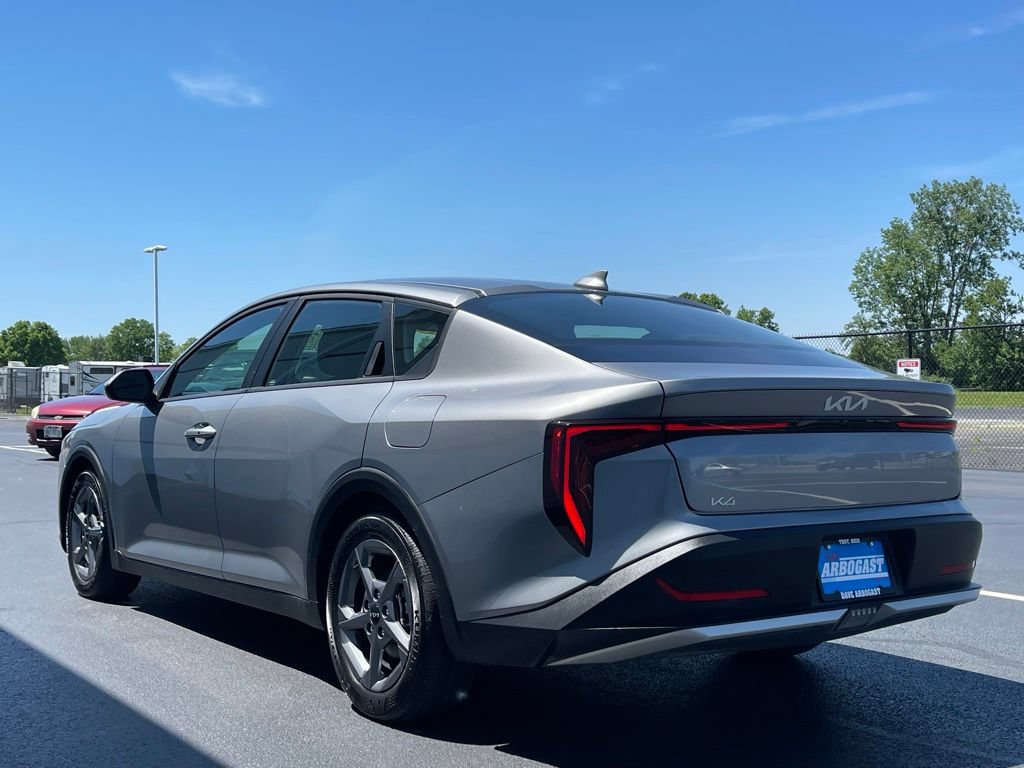 Used 2025 Kia K4 FWD image 9