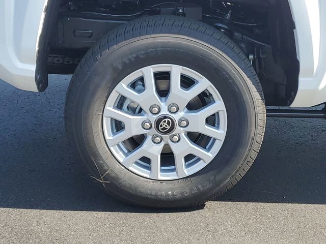 Used 2025 Toyota Tacoma SR5 image 5