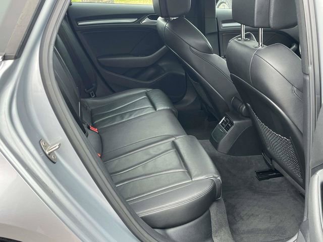 Used 2016 Audi A3 e-tron Premium Plus w/ Premium Plus Package FWD image 22