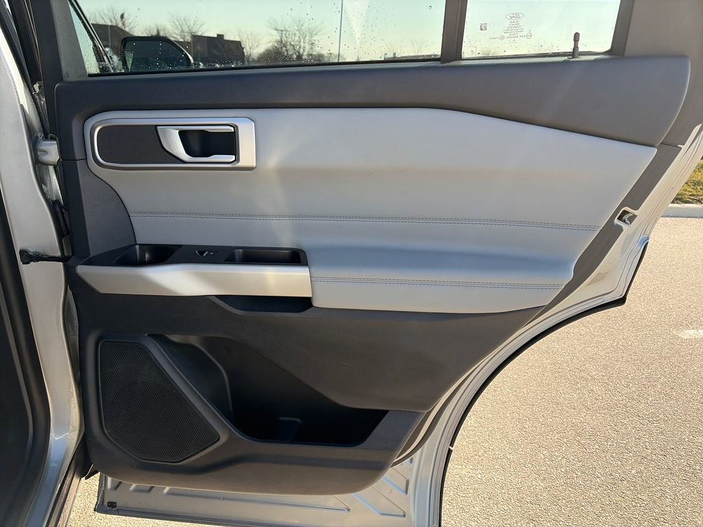 Used 2023 Ford Explorer XLT w/ Equipment Group 202A image 30