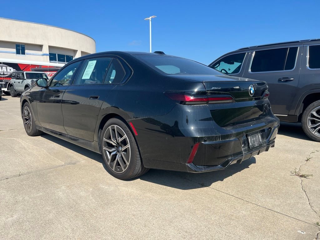 Used 2026 BMW 740i xDrive AWD/4WD image 3