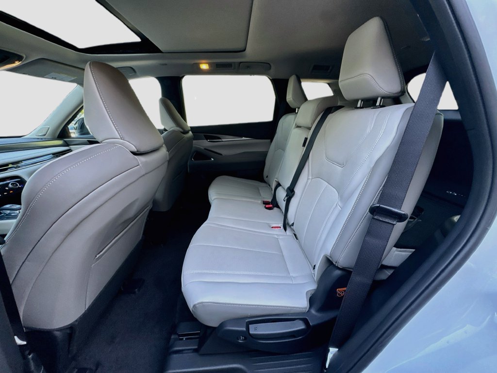 New 2027 INFINITI QX60 Luxe w/ Cargo Package FWD image 26