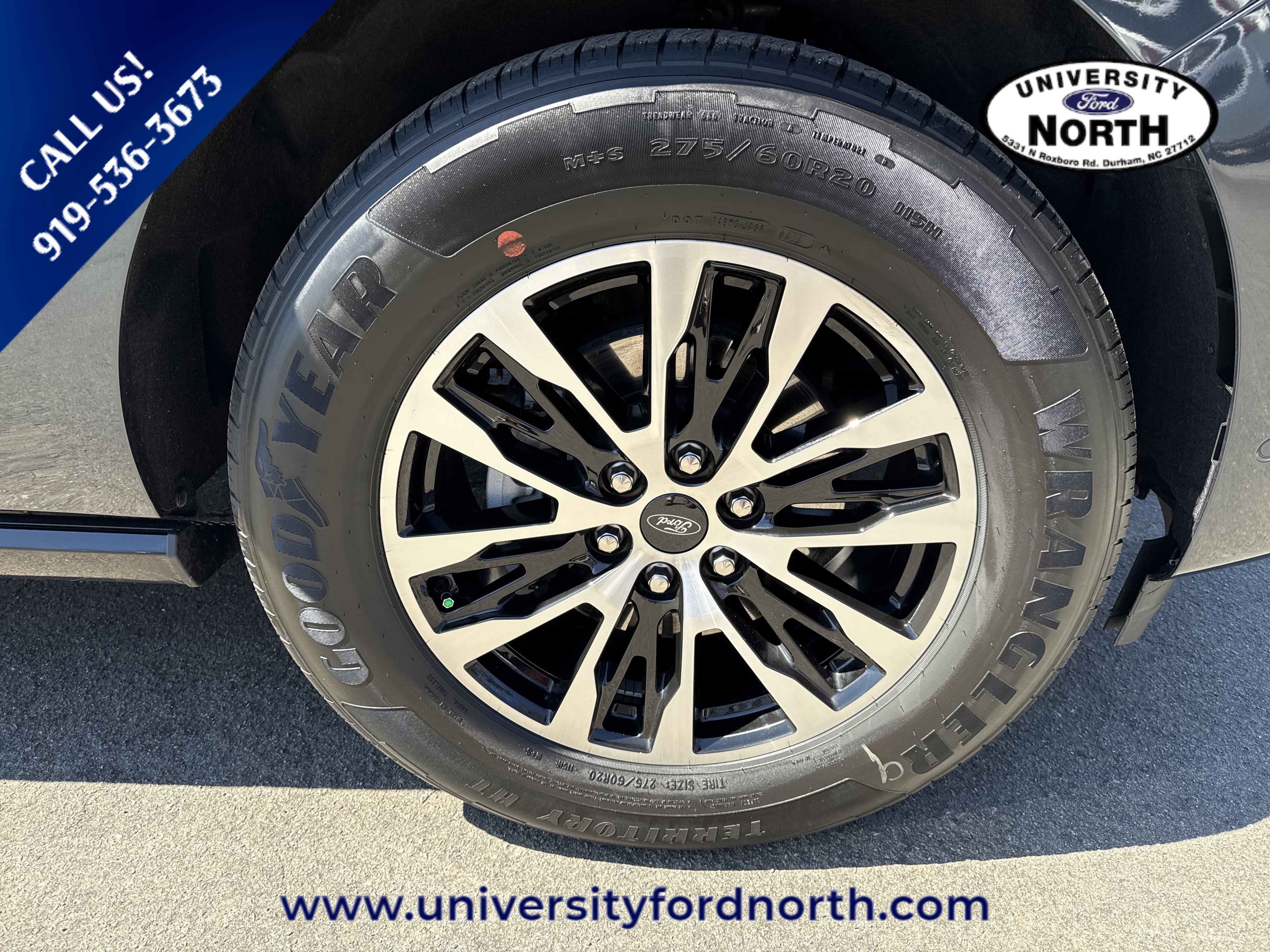 Used 2025 Ford Expedition Max Platinum image 9