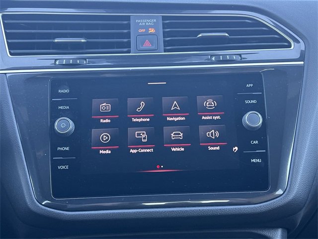 Used 2024 Volkswagen Tiguan SE R-Line image 14