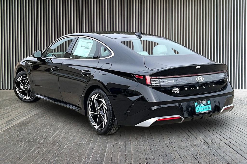 New 2026 Hyundai Sonata SEL FWD image 3