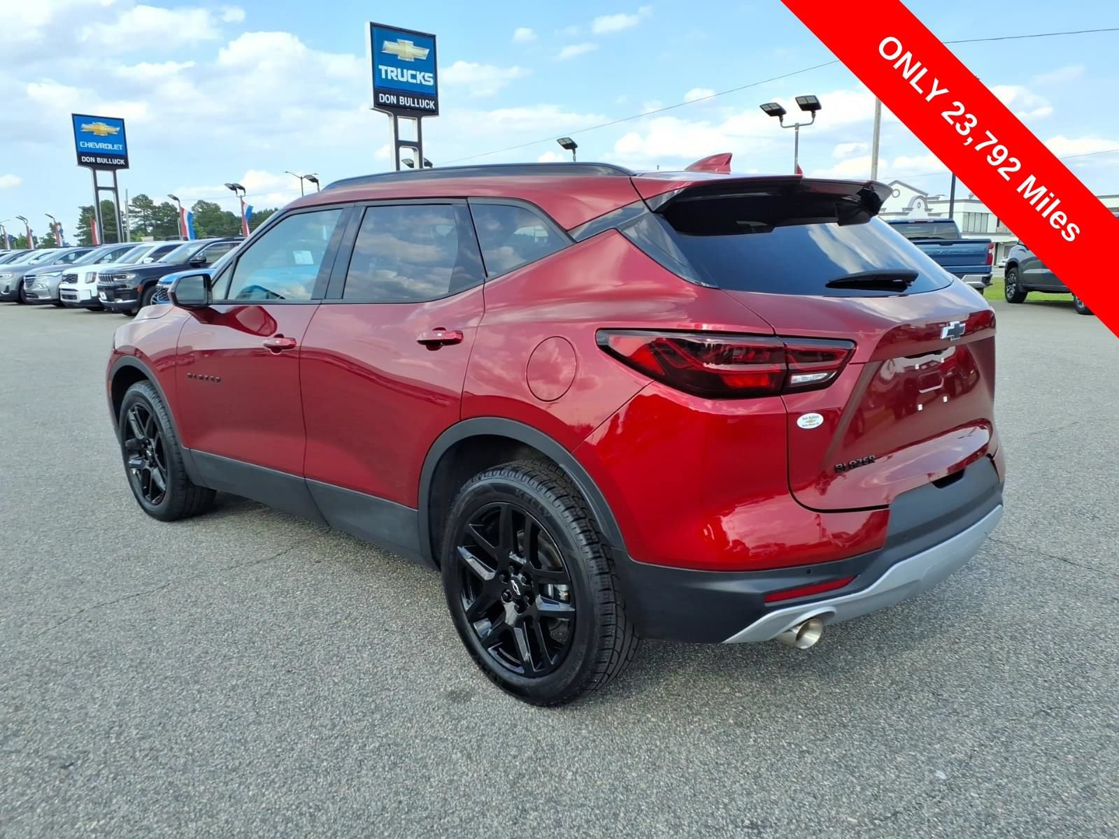 Used 2024 Chevrolet Blazer LT FWD image 3
