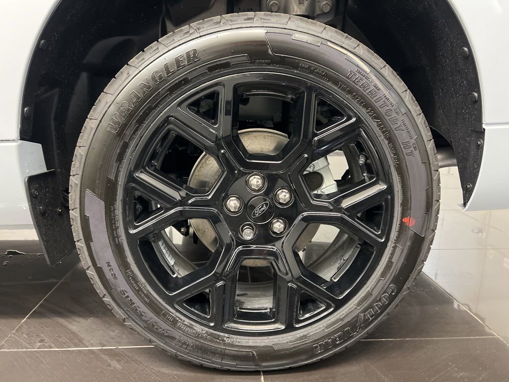 New 2026 Ford Maverick Lobo image 7