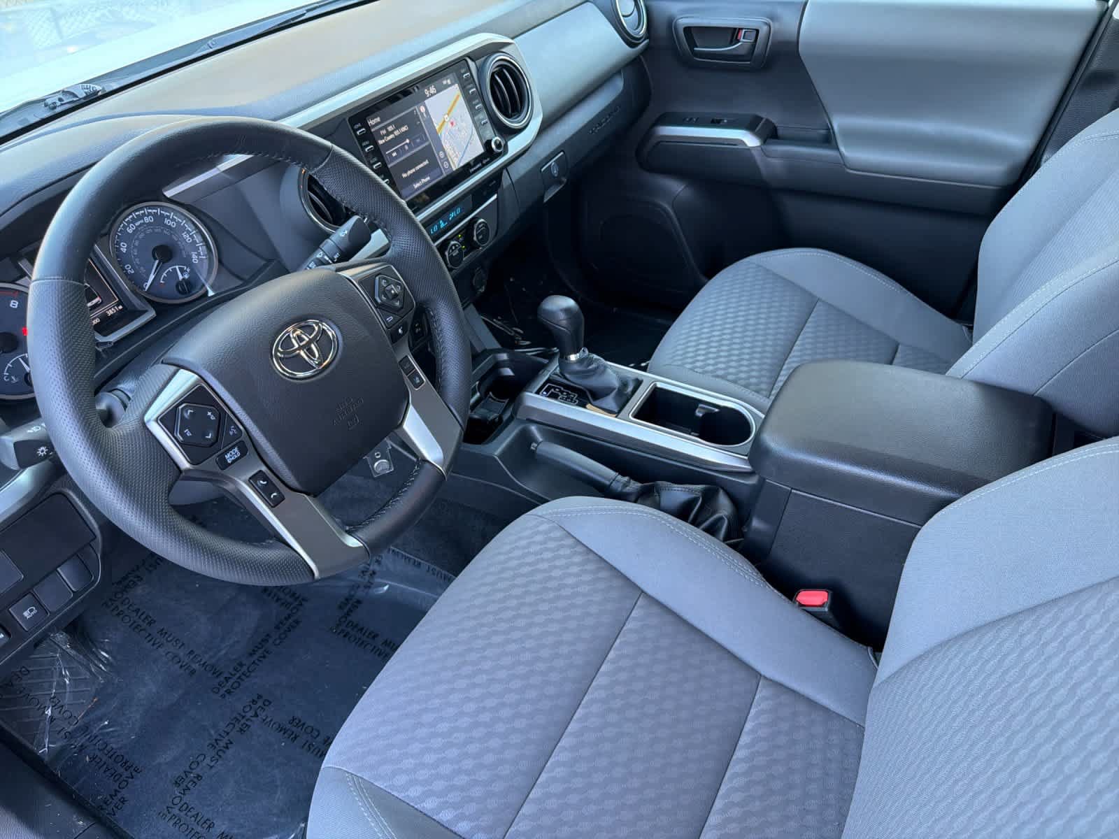 Used 2022 Toyota Tacoma SR5 AWD/4WD image 9