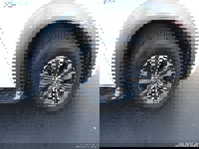 Used 2018 Nissan Armada SL w/ Premium Package image 17